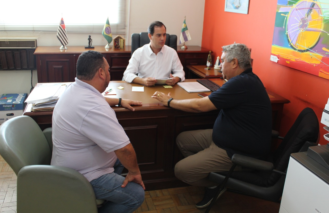 Reunião aconteceu ontem (20), na Prefeitura